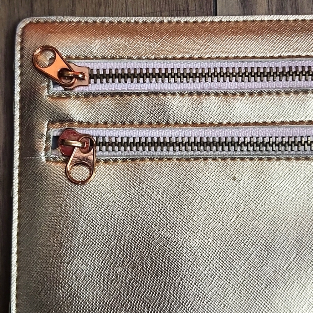 Free With Purchase, Flat Thin Gold Wallet, Clummm, 9"X5" - Picture 3 of 11